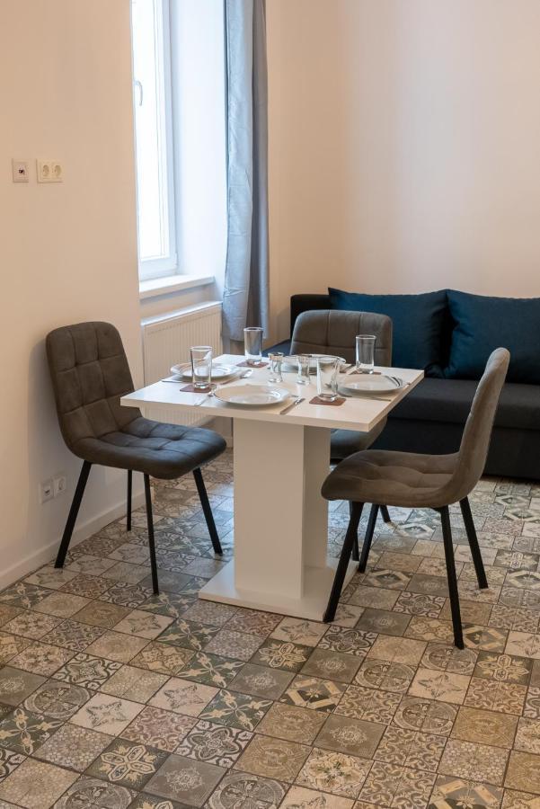 Family&Friends Apartments Schoenbrunn Viena Exterior foto